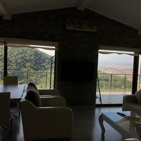 Unique View, Cozy Attic - Roof Бурса