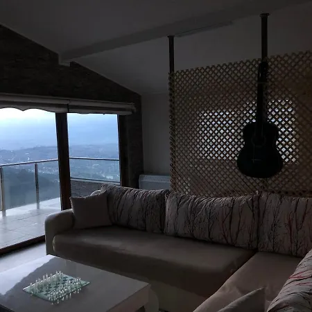 Unique View, Cozy Attic - Roof Appartement