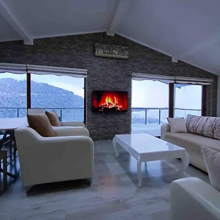 Unique View, Cozy Attic - Roof * Бурса